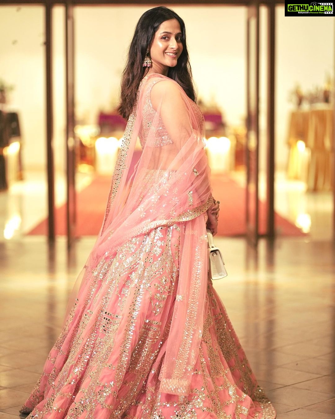 Arushi Sharma Instagram - When Leena Twirled in our favourite Seema 💖 #LoveAajKal #nostringscouture