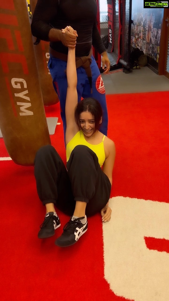 Asha Negi Instagram - Nothing… just a regular day at the gym!🙂