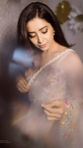 Asha Negi Instagram - Last one doing this trend, but just came to say hi and a Big Thankyou for pouring so much love on my birthday!
I’ve promised my girlies here on Instagram that I will be live soon, and I will! Maze aayenge promise!!🫶🤍🌼
@portraitsbybalvindersingh 
@mansimao 
@rich.a1836 
@vanitalodha 
@priyankajain.official