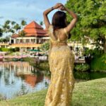 Ashi Singh Instagram - Not a disney princess call me Indian Queen 👸 I really wanted to flaunt that draping 😋 . Styled by :- @nehaadhvikmahajan 👗Outfit:- @neerusindia 💍Jewelery:- @adan_creation_ . #AshiSingh #Phuket #PhuketDiaries #Thailand #IndianWedding #DestinationWedding #WeddingInThailand #WeddingInPhuket Phuket, Thailand