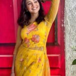 Ashi Singh Instagram – 🌼