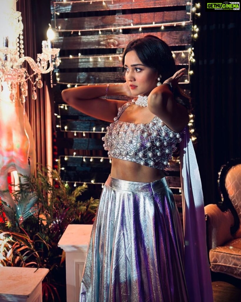 Ashi Singh Instagram - Where Glamour Meets Illumination ✨ #ChicAndShine #ElegantEvening . Styled by : @styleitupbyaashna Outfit by : @purvisethiacouture
