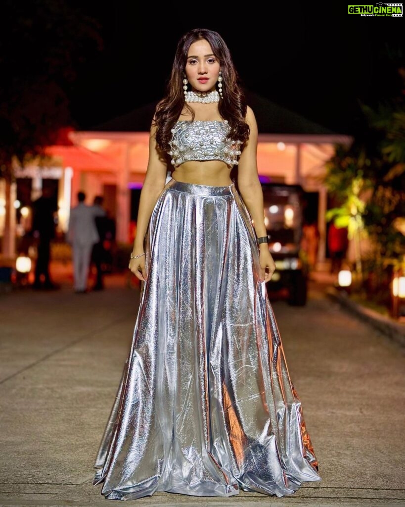 Ashi Singh Instagram - ✨ Bringing the Silver Lining to the Shimmer Game! Who needs moonlight when you've got my shiny dress? 😂✨ Styled by : @styleitupbyaashna Outfit by : @purvisethiacouture #SilverShimmerGoals #AllThatGlitters #SparkleAndPose #styleitupbyaashna #ashisingh Banyan Tree Phuket