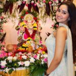 Ashi Singh Instagram - Wishing everyone a joyous and blessed Ganesh Chaturthi! 🙏🐘🕉️ #ganpatibappamorya #ganeshchaturthi2023 #ashisingh