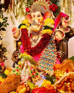Ashi Singh Instagram - Wishing everyone a joyous and blessed Ganesh Chaturthi! 🙏🐘🕉️ #ganpatibappamorya #ganeshchaturthi2023 #ashisingh