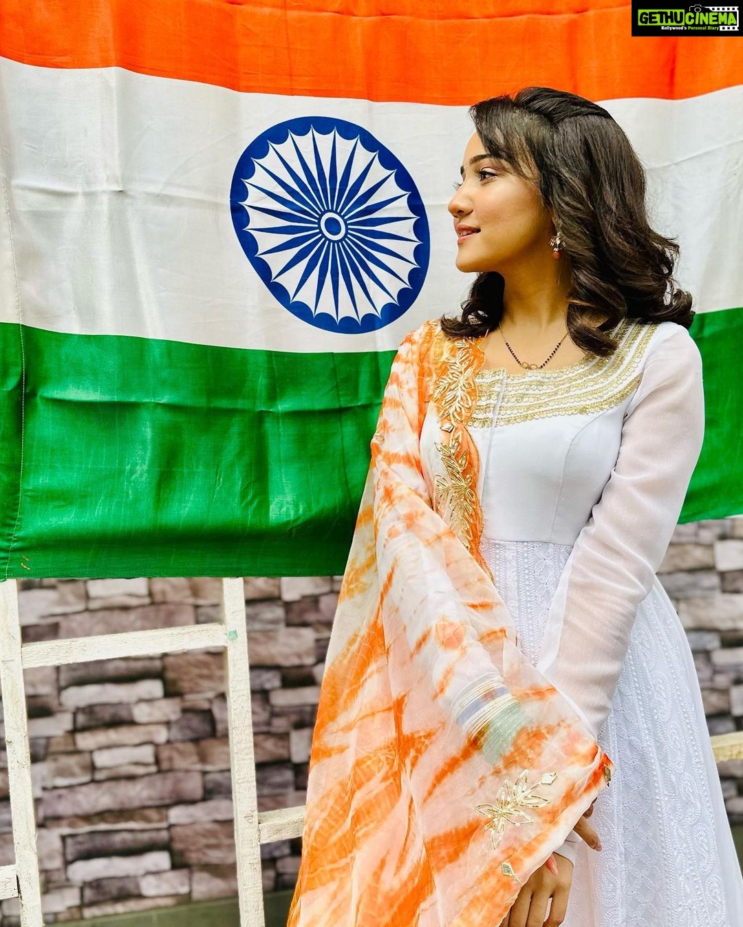 Ashi Singh Instagram - Happy Independence Day 🇮🇳