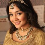 Ashi Singh Instagram - Ye usi shaadi ke photos hein jo prove nahi ho pa rahi 😵‍💫🤪 #Meet #MeetOnZeeTV #SuMeet #MeetBadlegiDuniyaKiReet #AshiSingh #AshiAsMeet #AshiAsSumeet