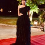 Ashi Singh Instagram – Make them stop and stare ✨
.

Outfit: @deepikaaroralabel
Stylist: @styledbynikinagda