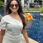 Ashi Singh Instagram - A good time to laugh is any time you can 🤍 . #AshiSingh #Phuket #PhuketDiaries #PoolParty
