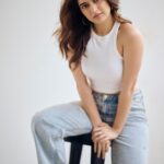 Ashika Ranganath Instagram - 🤍 Shot by @sandeep.mv you’re amaaaazinggg 🙌🏻 Make up @urjapatel_artistry Hair @paramesh_hairstylist Bangalore, India