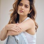 Ashika Ranganath Instagram - 🤍 Shot by @sandeep.mv you’re amaaaazinggg 🙌🏻 Make up @urjapatel_artistry Hair @paramesh_hairstylist Bangalore, India