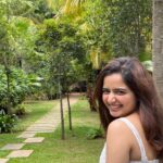 Ashika Ranganath Instagram – My heart is bursting with joy and happiness thanks to each and every one of you. Your messages, edits, lovely posters & great work to help & support the underprivileged made me feel blessed & grateful for such amazing fans ♥️

I’m beyond grateful for the love, the absolute awesomeness you brought to my special day. 

To my friends – You’re all incredible, and I’m lucky to have such an amazing bunch of friends who know how to throw an epic celebration. Thank you, thank you, THANK YOU for making my birthday a blast!

To all my fans – I’m gonna be coming live to talk to you all this week! 

Lots of love 
Ashika Ranganath🎈🤩🎂