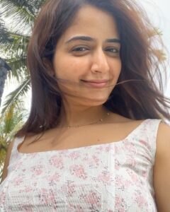 Ashika Ranganath Instagram - My heart is bursting with joy and happiness thanks to each and every one of you. Your messages, edits, lovely posters & great work to help & support the underprivileged made me feel blessed & grateful for such amazing fans ♥️

I'm beyond grateful for the love, the absolute awesomeness you brought to my special day. 

To my friends - You're all incredible, and I'm lucky to have such an amazing bunch of friends who know how to throw an epic celebration. Thank you, thank you, THANK YOU for making my birthday a blast!

To all my fans - I’m gonna be coming live to talk to you all this week! 

Lots of love 
Ashika Ranganath🎈🤩🎂