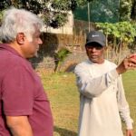 Ashish Vidyarthi Instagram - Each one of us is the product of the teachers who have moulded us. Coach Paradkar is somebody who has sculpted many cricketers... I had the privilege of meeting him while preparing for my role in “Kaun Pravin Tambe?” Naman to each of my teachers who have contributed to my journey... Naman to Coach Vidyadhar Paradkar, the legacy you have created shall continue to inspire millions and live on forever 🙏🏾
