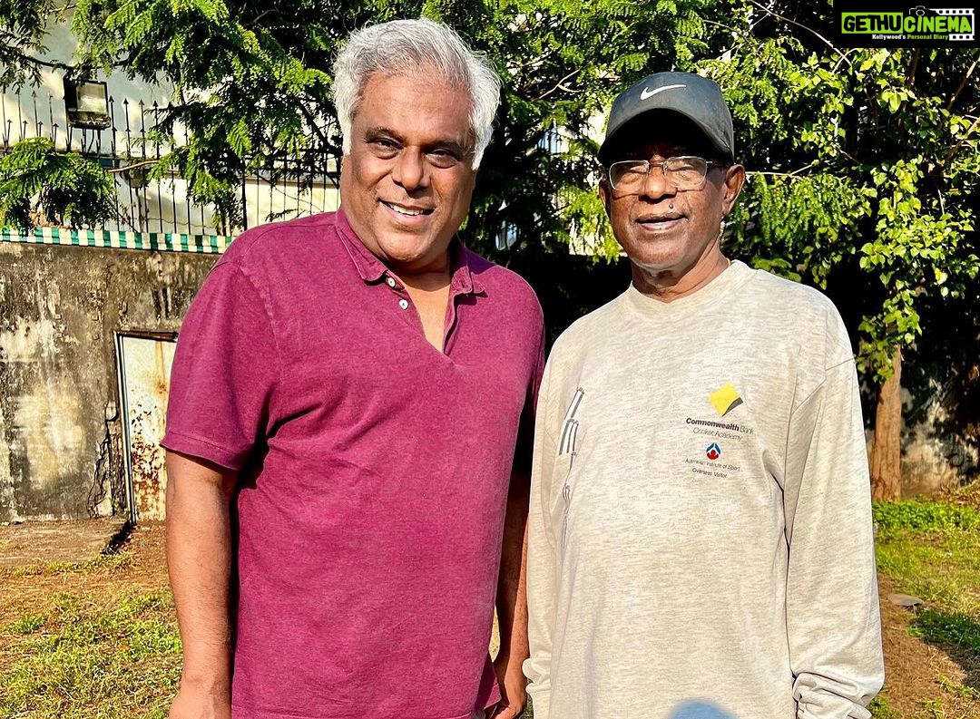 Ashish Vidyarthi Instagram - Each one of us is the product of the teachers who have moulded us. Coach Paradkar is somebody who has sculpted many cricketers... I had the privilege of meeting him while preparing for my role in “Kaun Pravin Tambe?” Naman to each of my teachers who have contributed to my journey... Naman to Coach Vidyadhar Paradkar, the legacy you have created shall continue to inspire millions and live on forever 🙏🏾