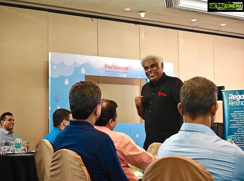 Ashish Vidyarthi Instagram - Embrace the Power of Unlearning and Unlock Your Full Potential - A Thoughtful Session by Avid Miner To unlearn is the key to learn new things and become a better version of yourself. This is what I have always believed and has kept me afloat in my more than two decades career as a professional actor and that of a motivational speaker which I started practicing bit later in life. Recently, I had the privilege of engaging in a thoughtful and impactful pathway conversation with over 150 employees at Portescap, a momentous event organized by their visionary leadership. During this inspiring session, I encouraged the attendees to focus on the future rather than dwelling on the past. Emphasizing the significance of continuous growth, I highlighted the importance of staying agile and adaptable. While reminiscing about past achievements can be gratifying, the true essence of success lies in upgrading our skills and evolving with the changing times, it becomes all the more critical to embrace the power of learning, embrace new ideas, and remain flexible to ensure a brighter and more prosperous future. Witnessing the overwhelming response and enthusiasm from the participants was truly gratifying. The commitment shown towards progress and unwavering dedication to personal growth was truly commendable. If you are seeking to empower your employees with a power-packed, supercharged motivational session that can ignite the spark of transformation within them,Get in touch with Avid Miner today. Our bespoke offerings are tailored to suit the unique needs of your organization and can pave the way for unprecedented success. Join me on this journey of growth and excellence. Let's unlock the untapped potential within us, together. Alshukran Bandhu Alshukran Zindagi For businesses enquiries, write to reachus@ashishvidyarthi.com #MotivationalSpeaker #LeadershipDevelopment #PersonalGrowth #EmployeeEmpowerment #SuccessMindset #AvidMiner #Inspiration #UnlearnToLearn #motivation #mondaymotivation #leader Mumbai, Maharashtra