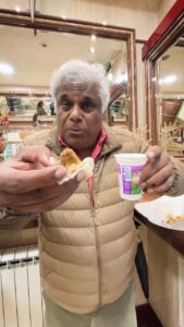 Ashish Vidyarthi Instagram - Ungliyoon se khaane ka mazaa hee alag hai bhai 😉😋 Had Traditional Burek, Yoghurt and Croissant in Belgrade, Serbia… #croissant #burek #traditional #food #breakfast #belgrade #serbia #travel #explore #breads #foodie #ashishvidyarthi #actorslife #fun