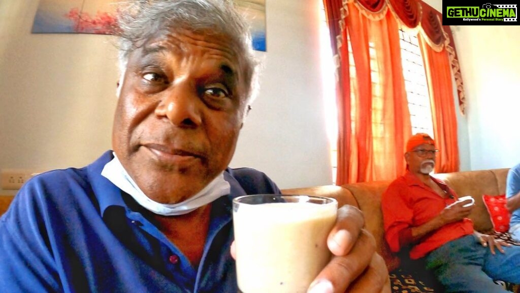 Ashish Vidyarthi Instagram - FIRST time holding COFFEE BEANS in a coffee estate 😍☕ Watch full vlog on YouTube-Ashish Vidyarthi Actor Vlogs Come let's explore an interesting journey today through this vlog wherein I am going to shoot an action scene with my old and dear friend, I will be interacting with a group of ex-students of a school named - Shathayushi Government Higher Primary School here in Hassan district of Sakleshpur, who are engaged in a very noble cause of revamping and building their school into a modern day school with state-of-the-art facilities. Next, Puttanna will take me to experience something that I have never done before and that's walking on a bed of coffee beans and holding them in my hand as I was visiting an ex-students house who are into coffee plantation. The taste of Sapota (chikoo) juice is surely going to be on my palate for a long time. I must tell you that I was enthralled and surprised to meet my old friend Abhijit Bhaduri and his wife Nandini on the sets of the film. Abhijit is sharing screen space with me in this movie, so it's a wonderful experience. I have felt so nice exploring so many emotions and meeting such loving people and viewing such a beautiful place with Puttanna, Jaiprakash, Umesh and Shekhar. I really feel grateful to God for gifting my life with such memorable moments that I will always cherish. Alshukran Bandhu Alshukran Zindagi... #coffee #sakleshpur #bengaluru #karnataka #schoolfriends #sapota #actorslife #travel #explore #bts #behindthescenes #filmmaking #halfpantsfullpants #happy #friendship #love #vlog #youtube