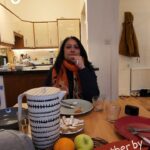 Ashish Vidyarthi Instagram - We all meet by chance.. What we do with that chance, is what our life becomes. Silvija is from Lithuania, Niranjan from Pune... We met by chance in Edinburgh. Alshukran Bandhu Alshukran Zindagi! #fiftypluszindagi #fpz #ashishvidyarthi Old Town, Edinburgh
