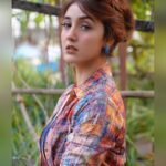 Ashnoor Kaur Instagram - Made you look🪐👀🖤