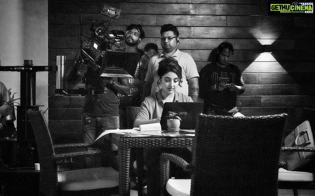 Ashnoor Kaur Instagram - As we film wrap today, I look back and realize how time flew…! From Raipur to Bombay, the crew became a team, the moments- memories… Met some fab people I’m always going to hold close, got to learn so much- personally & professionally… And now, as I end living Shreya Prakash, she will be all set to meet you in 2024🤍🧿 With a big smile & a fulfilled heart, here’s Shreya- signing off…! . . . 📸 @iarijit111