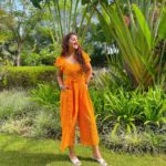 Ashnoor Kaur Instagram - Cover me in sunshineeee🌻💛🌞🐥