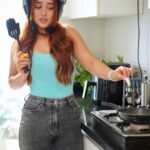 Ashnoor Kaur Instagram - Fries it is! 🍟 Are you guys also wondering from where did I get these extra crispy and oh so delicious fries? Then check out McCains SureCrisp Fries and yes they do deliver perfectly cooked fried to your doorstep! ❤️ #McCainFoodservice #McCainFoodserviceIndia #fries #foodservice #takeaway #Delivery #dinein #restaurant #goodfood #MenuInspiration #frieslover #SureCrips #Ad