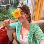Ashnoor Kaur Instagram - Face where thou light pours in🌱🤍