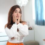Ashnoor Kaur Instagram - A day well-prepped with Plum’s Niacinamide magic✨ It goes like- •The niacinamide serum •The 2% niacinamide and rice water clear moisture gel cream (Which is my absolute favourite because it’s my all day partner as it doesn’t make my face greasy and the cactus water in it gives me hydration all day✨Trust me guys this gel cream is so lightweight and non-sticky! The best part it’s 100% Vegan 🌱) •The sun protection! My skin stayed radiant through the hectic day…!☀️ Use my code ASHNOOR10 to avail amazing offers 🫶🏻 #SkinCareSavior #PlumMagic #GlowOnTheGo #Ad