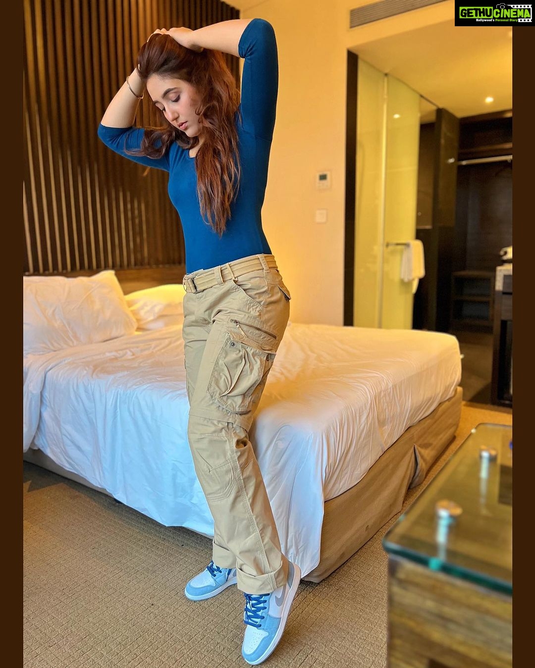 Ashnoor Kaur Instagram - Caz & cargos kinda day💙🌟