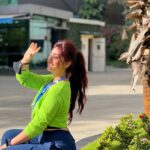 Ashnoor Kaur Instagram - Senior szn👀🧚🏻 #CollegeLife