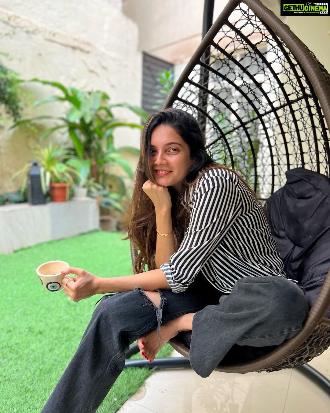 Ashrita Shetty Instagram - ☕️ o'Clock ✨💛🧿