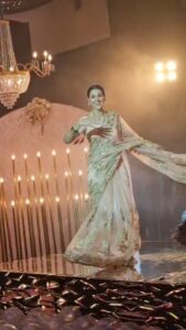 Astha Agarwal Instagram - This #dance #sequence 🥰🥰
.
.
.
.
#shikhabhosle #instagood #moment #ghkkpm #bts ##ghumhaikisikeypyaarmeiin #ontheset #actor #shoot #life