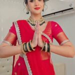 Astha Agarwal Instagram - 🙏😇 Happy Navratri 😇🙏 ✨️On the auspicious occasion of the Navratri, embrace the divine energy and let it guide you to success to be a good person with the blessings of Goddess Durga ✨️ . . . . MAU @asthaagarwal2018 (myself 💁‍♀️) Hair @zeenat_az ( told u, how much I loved this 💝🤗)