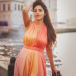 Athulya Ravi Instagram - Good things come for those who are positive in life 👐💓#türkiye #turkeyday #istanbul #travel #traveldiaries #explorenature #flyhigh #travelphotography ! 📸 @istanbul.photoshoot Cc @cinematographer_gautham