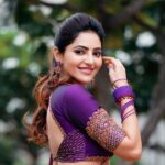 Athulya Ravi Instagram - Purple is the new hue in town !! #purplevibes #purplelove #happysunday sweethearts 💜 👗 @savinidii_official 📸 @johnferriphotography M&H @mua_vijisharath Accessories @deepagurnani