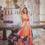 Athulya Ravi Instagram - Good things come for those who are positive in life 👐💓#türkiye #turkeyday #istanbul #travel #traveldiaries #explorenature #flyhigh #travelphotography ! 📸 @istanbul.photoshoot Cc @cinematographer_gautham