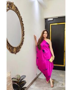Avantika Khatri Instagram - #AboutLastNight - I know I am hot, but I also know I’m not a full-time hot person. I’m hot when I wanna be. I choose my own hours. I make my own schedule. I do freelance Hotness ! 😂😜💋
.
#KudiAK #AK #advocator #of #selflove #keep #utmost #high #standards #avantika #khattri #filmmaker #mumbai #pune #india #events #parties #nightouts #livinginthemoment #takemewhereloveis #bollywoodactress #producer #actress #filmdirector #filmmaker #pictures #celebrity #avantikakhattrilatestpics #avantikakhattri @directors_visions @avantikakhattri