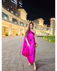 Avantika Khatri Instagram - #AboutLastNight - I know I am hot, but I also know I’m not a full-time hot person. I’m hot when I wanna be. I choose my own hours. I make my own schedule. I do freelance Hotness ! 😂😜💋
.
#KudiAK #AK #advocator #of #selflove #keep #utmost #high #standards #avantika #khattri #filmmaker #mumbai #pune #india #events #parties #nightouts #livinginthemoment #takemewhereloveis #bollywoodactress #producer #actress #filmdirector #filmmaker #pictures #celebrity #avantikakhattrilatestpics #avantikakhattri @directors_visions @avantikakhattri
