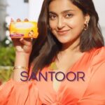 Avantika Mishra Instagram - #AD My secret for healthy and glowing skin - @santoorstayyoung Santoor Haldi Chandan. Santoor has a rich history across three decades, and millions of women have embraced it for their skin care needs. Here’s my reason for being a loyal consumer of Santoor. What’s yours? And, if you haven’t tried it yet, you should today! 🧡 సంతూర్ లక్షలాది మంది మహిళలు తమ చర్మ సంరక్షణ అవసరాల కోసం స్వీకరించారు. సంతూర్ యొక్క నమ్మకమైన వినియోగదారుగా ఉండటానికి ఇది నా కారణం. మరి మీది? మీరు ఇంకా ఉపయోగించకపోతే, నేడే ట్రై చెయ్యండి! Purchase now- https://amzn.eu/d/1dMgWEf #santoor #allnewsantoor #SantoorStayYoung #sandalturmeric #beauty