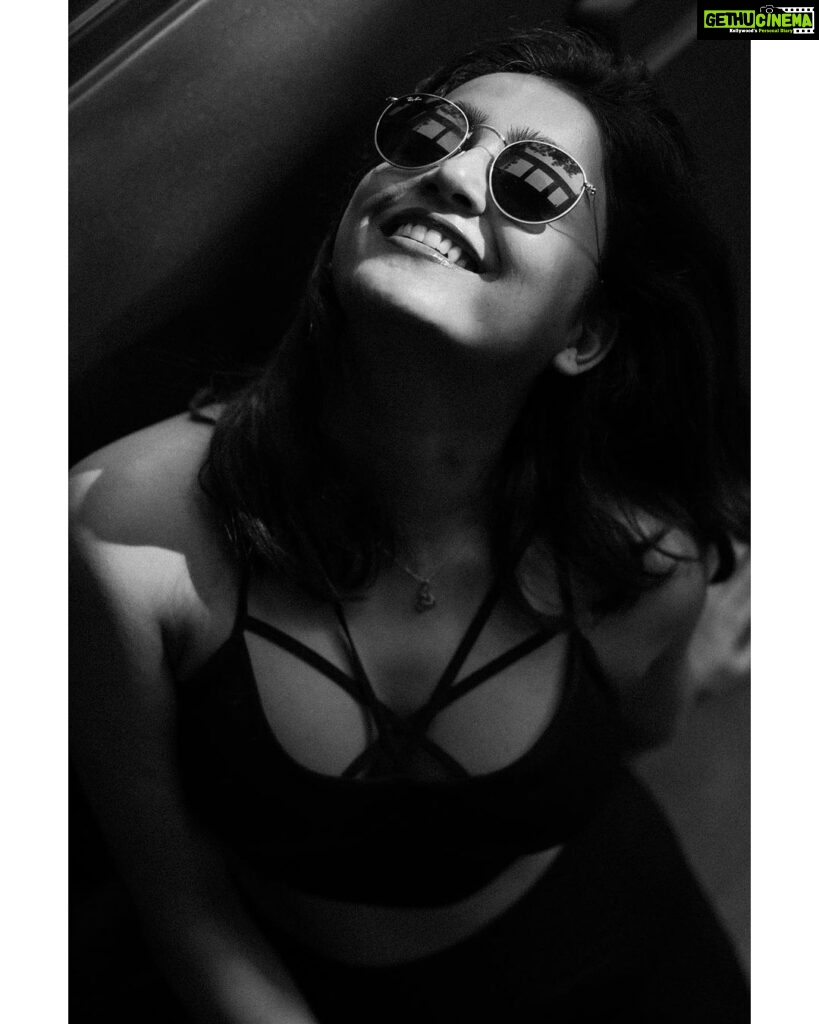 Avantika Mishra Instagram - In my own Matrix. ☄️ 📸 @pranav.foto