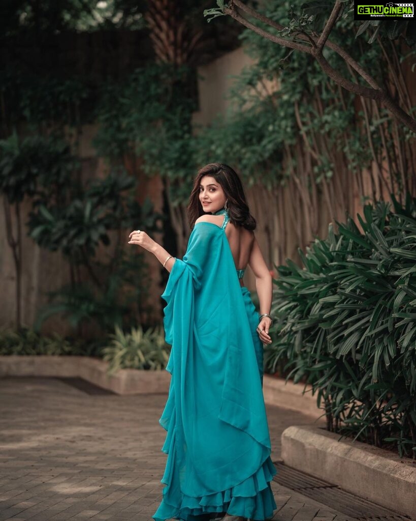 Avantika Mishra Instagram - It was a beautiful bright day, and a sky so blue you could drown in it. 💙 Wearing @knotweddinghouse Jewellery @arikatelier Shot by @ms_fotography_official