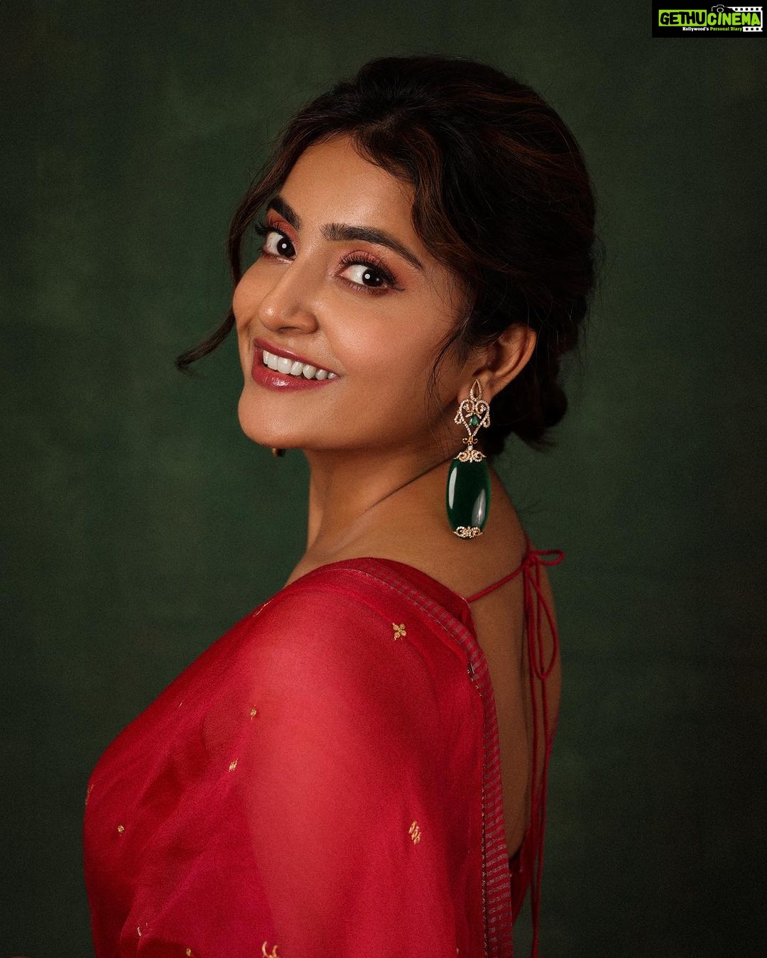 Avantika Mishra Instagram - Manas ekam, vachas ekam, karmanyekam, mahatmanam. 💫 Styling @priyankaarik Photography @pranav.foto Saree @_deepthee_ Jewellery @arikatelier Makeup @sanjumakeupartistry Hair @aishu_makeup_hairstyle