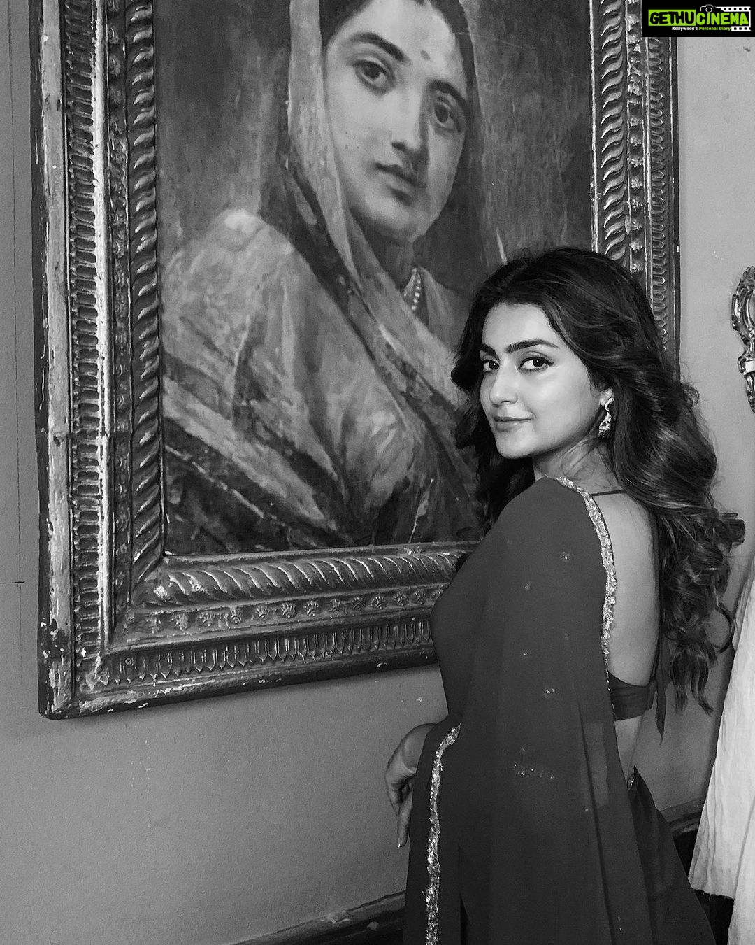 Avantika Mishra Instagram - Seen the trailer of #Athidhi yet? Link in bio. 🚪🔥🤫