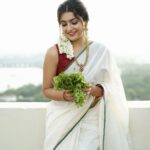 Avantika Mishra Instagram - 🤍🍚🌸 . . Shot and styled by my Malayali duo @dxgphotographer @keerthysampath 🤗 Saree and jewellery by @avyaali Makeup by @luxefacebyanitha Hair by @makeupbyshyamala #Onam2023