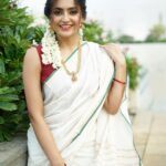 Avantika Mishra Instagram - Wishing my Malayali friends a bountiful and joyful Onam celebration. From Pookkalam to Payasam, indulge in the richness of #Onam traditions. 🍚🌸 . . Shot and styled by my Malayali duo @dxgphotographer @keerthysampath 🤗 Saree and jewellery by @avyaali Makeup by @luxefacebyanitha Hair by @makeupbyshyamala