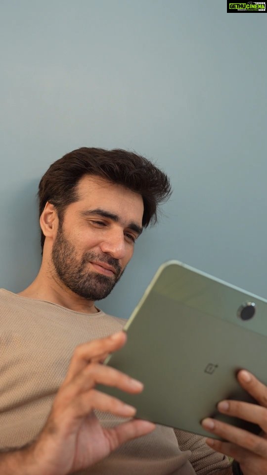 Avinash Tiwary Instagram - There's no better way to enjoy my own work than on the all-new #OnePlusPadGo. With that display and speakers, once I get started, it's difficult to stop. Pre-order the #OnePlusPadGo now and see for yourself. @oneplus_india