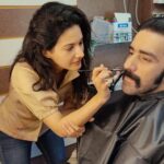 Avinash Tiwary Instagram - The love I have received for the last month or so is something i am forever indebted For those who know me...know what #BambaiMeriJaan meant for me... Its a process of more than 4years for me...with absolute commitment and belief that we were upto something special.. Still remember testing @castingbay for it on 7th feb 2019 just 2 days before i went to shoot #Bulbbul. i got a confirmation call only by late September 2019,Meeting my Director @shujaatsaudagar in end of October to finally jumping into it on 1st November 2019 when i cut my moustache and started exploring this guy Dara Ismail Kadri... On this journey,decided to gain weight,grow hair,no vanity,no grooming to ensure tht he never appeared desirable(so much for glorifying nd making a hero outta a true ‘G’) We started shooting by Feb 2020 only to be stopped by a lockdown...the huge set( built on an approx. 8acres land piece in Madh) dismantled for the first time during rains of 2020. We could rebuild the whole set to resume shoot only by Feb 2021(While all actors maintaining their looks and the entire crew exhibiting their integrity and commitment of the highest order) Unfortunately we were affected by another lockdown in 2021 and then 40% of the set blew up during the cyclone of June 2021...Destroying all our hopes and efforts to make this Epic Saga come to reality. I am generally a very optimistic guy but to believe that a project of this stature, magnitude,budget mounted on my shoulder would see the light after repeated damages and loss would be absolutely delusional. I can't thank @primevideoin @excelmovies to stand by the potential they saw. This show has been a personal journey of dreams,aspirations...taking Indian Film/Shows/Content at a Global level... It has given me a confidence that we are now ready for the world to consume our films like we have until now... Never in the history of our Film Industry could we reach to more than 200 countries and if this does not inspire every creator in this country to ensure we scale ourselves to a Global level i dont know what will. Forever grateful🙏 Sharing some moments from this journey...