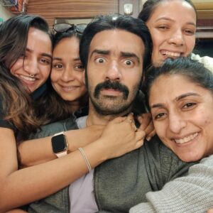 Avinash Tiwary Instagram - The love I have received for the last month or so is something i am forever indebted 
For those who know me...know what #BambaiMeriJaan meant for me...
Its a process of more than 4years for me...with absolute commitment and belief that we were upto something special..
Still remember testing @castingbay for it on 7th feb 2019 just 2 days before i went to shoot #Bulbbul. i got a confirmation call only by late September 2019,Meeting my Director @shujaatsaudagar in end of October to finally jumping into it on 1st November 2019 when i cut my moustache and started exploring this guy Dara Ismail Kadri...
On this journey,decided to gain weight,grow hair,no vanity,no grooming to ensure tht he never appeared desirable(so much for glorifying nd making a hero outta a true ‘G’)
We started shooting by Feb 2020 only to be stopped by a lockdown...the huge set( built on an approx. 8acres land piece in Madh) dismantled for the first time during rains of 2020.
We could rebuild the whole set to resume shoot only by Feb 2021(While all actors maintaining their looks and the entire crew exhibiting their integrity and commitment of the highest order)
Unfortunately we were affected by another lockdown in 2021 and then 40% of the set blew up during the cyclone of June 2021...Destroying all our hopes and efforts to make this Epic Saga come to reality.
I am generally a very optimistic guy but to believe that a project of this stature, magnitude,budget mounted on my shoulder would see the light after repeated damages and loss would be absolutely delusional.
I can't thank @primevideoin @excelmovies to stand by the potential they saw.
This show has been a personal journey of dreams,aspirations...taking Indian Film/Shows/Content at a Global level... It has given me a confidence that we are now ready for the world to consume our films like we have until now...
Never in the history of our Film Industry could we reach to more than 200 countries and if this does not inspire every creator in this country to ensure we scale ourselves to a Global level i dont know what will.
Forever grateful🙏
Sharing some moments from this journey...