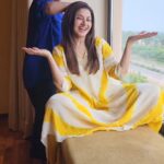 Bhagyashree Instagram - #tuesdaytipswithb Tel maalish has been popular through the olden golden years. Oiling your hair regularly is a recommended treatment for healthier hair. Though coconut oil is definately more popular and economical, do try using almond oil, atleast for the roots of your hair. Being an emollient, it can fill in the gaps at a cellular level, making the hair stronger. Both Coconut oil and Almond oil contain Vit E, biotin and protein, which help in moisturizing the hair to make it silkier and smoother. To combine the best of both. Use a few drops of almond oil for your scalp, and use coconut oil for the rest of your hair. #tipsforhair #goodhair #oilmassage #health #everydaytips #oils #almondoil #healthyhair #goodhealthforhair #womenshealth Thank you @sanjeeda1772 for a lovely massage.